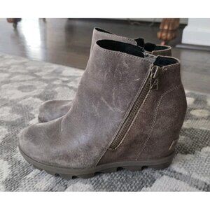 Sorel Joan of Arctic Wedge II WP Taupe Leather & Suede Zip-Up Ankle Boot Sz 8